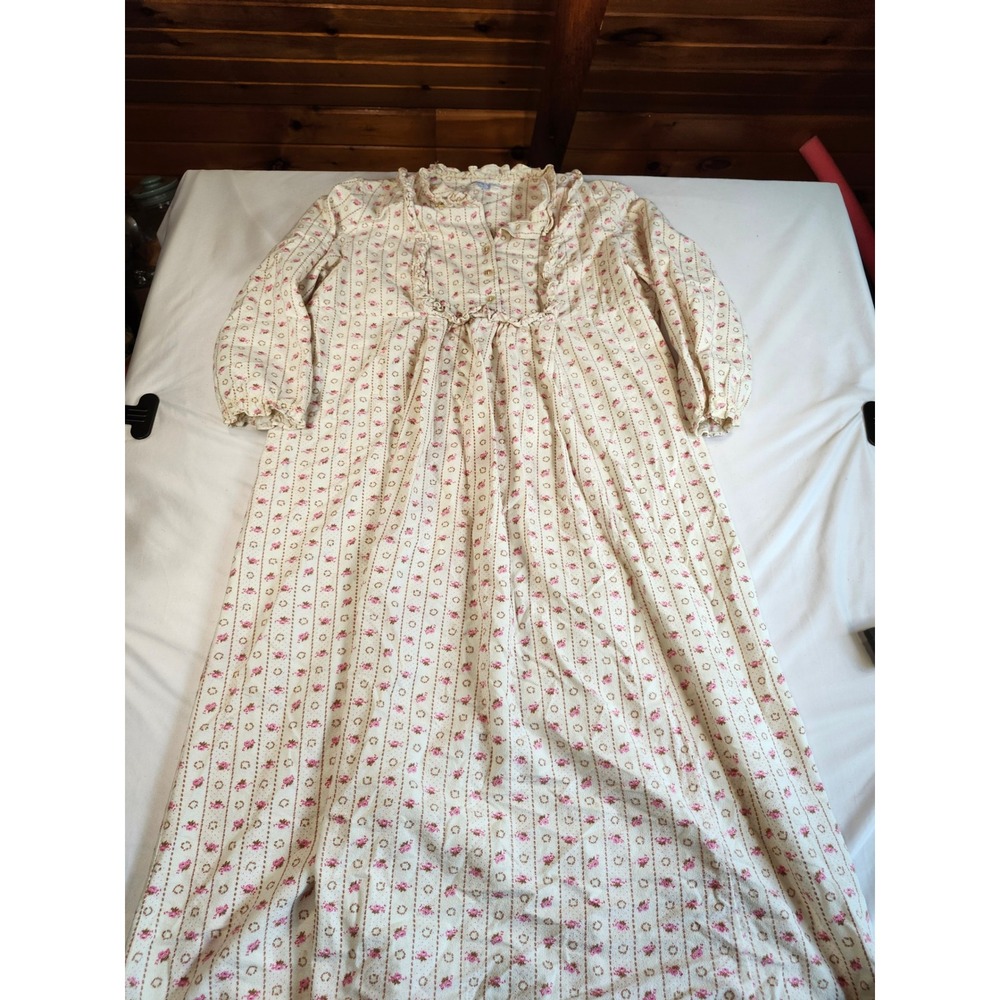 Vintage MW Women Pink Floral Cotton Flannel Nightgown Ruffle Cottagecore Large